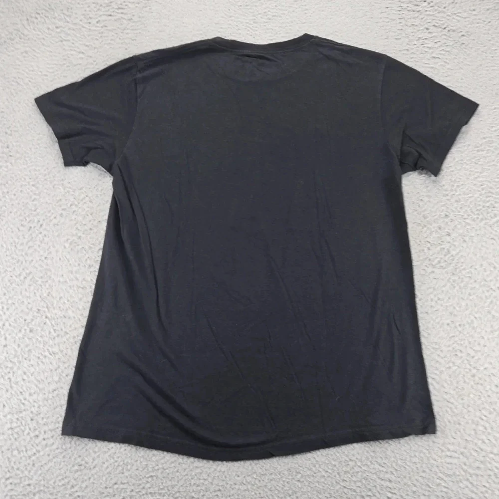 Levis Shirt Mens Large‎ Black Graphic Print Short Sleeve Colorful Retro